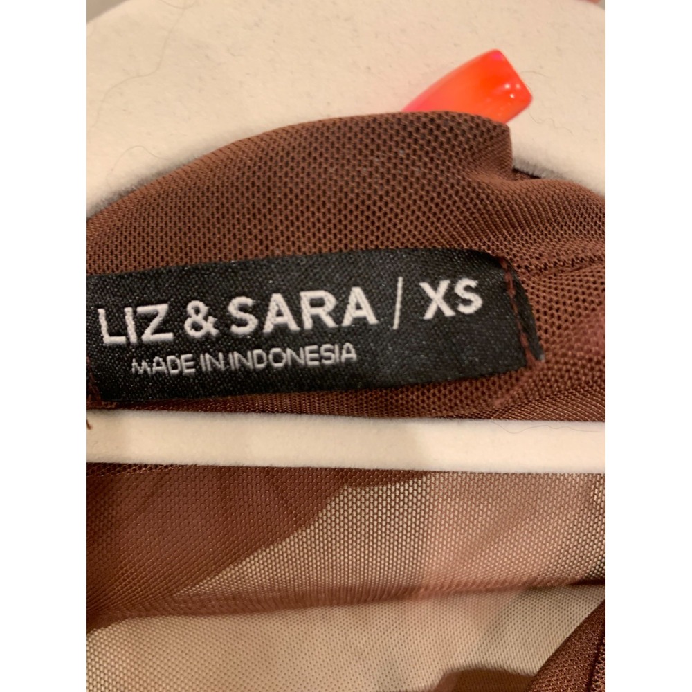 Liz & Sara Shear Brown Cropped long sleeve button down‎ Sz XS - Picture 3 of 4